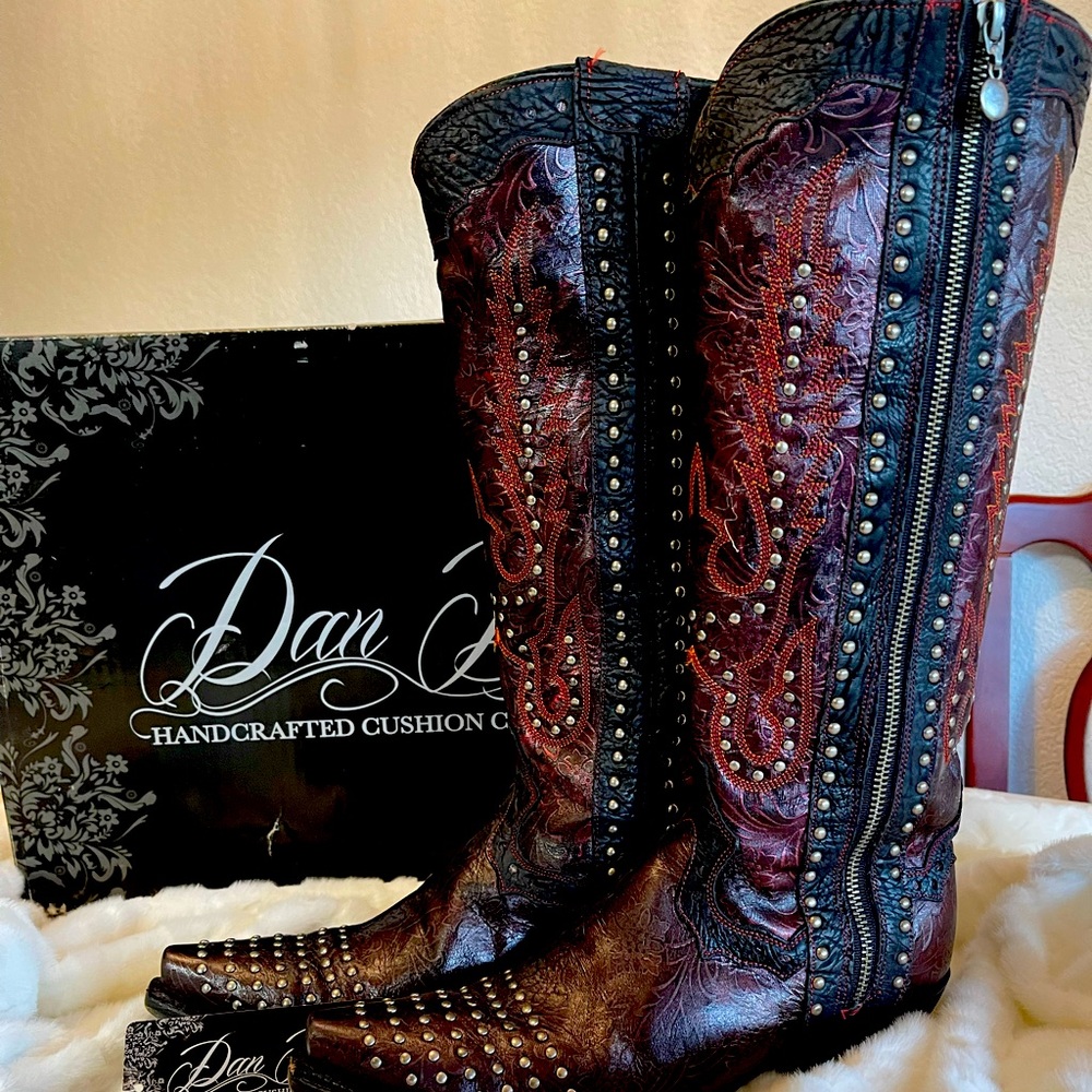 🥳💋HOST PICK🤠👢Dan Post Studded Cowboy Boots 8.5